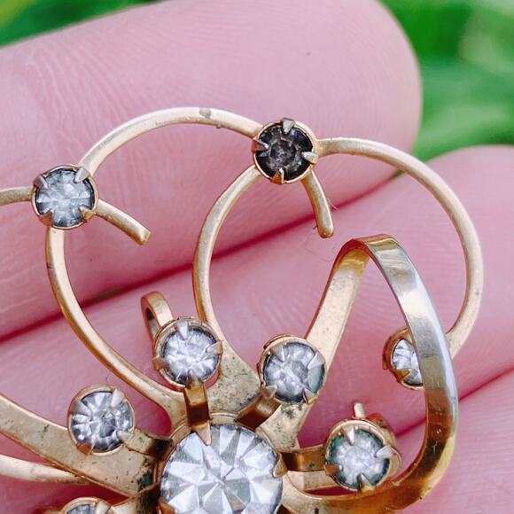 VTG 1940s Brooch Mid Century Gold Tone Ribbon Rhinestone Spray Jewelry - Picture 5 of 8